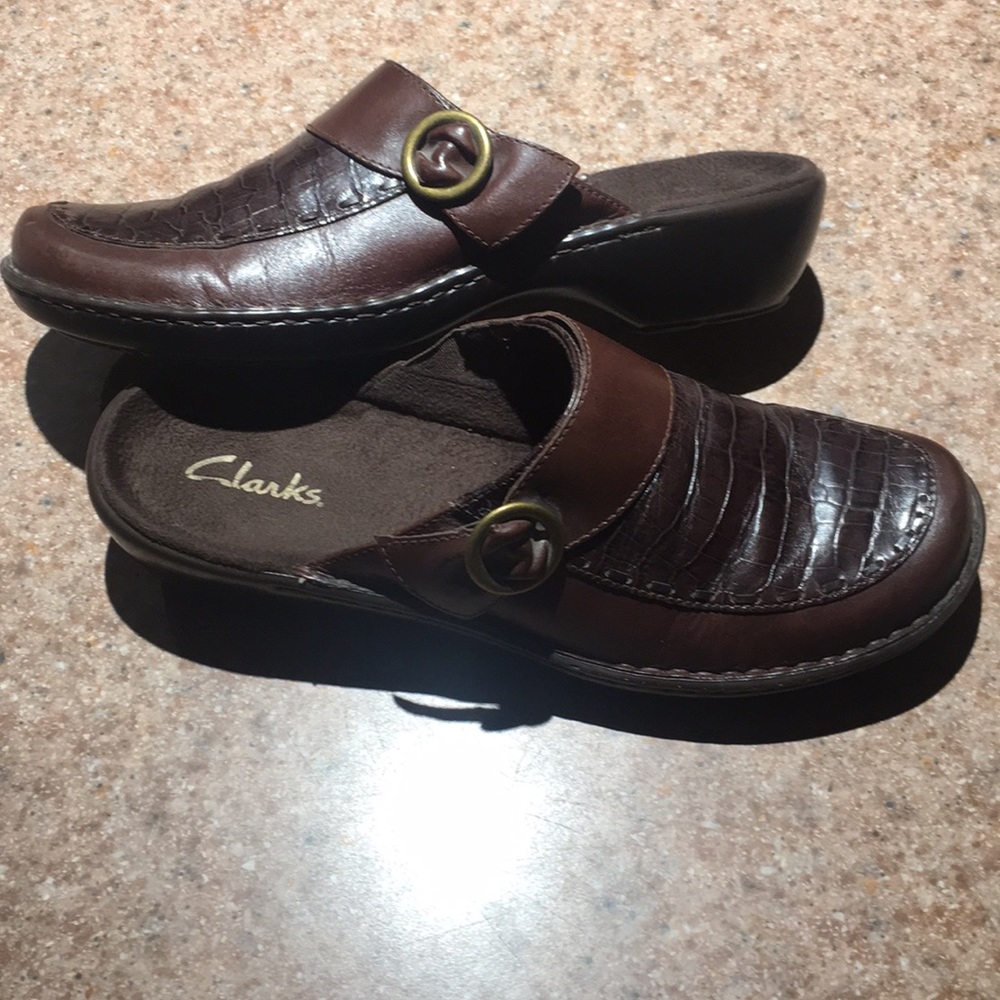 Clarks clogs